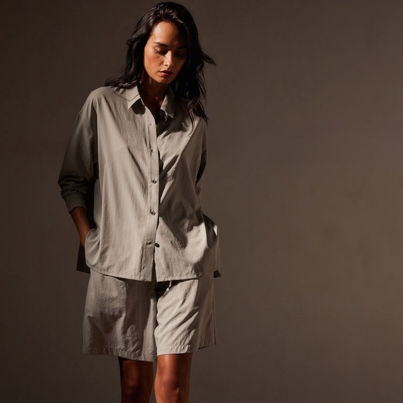 JAMES PERSE LILAC BUTTON DOWN SHIRT - Picture 1 of 7